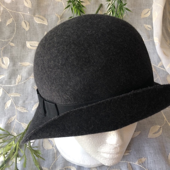 J JILL Gray 100% Wool Hat with black ribbon accent - Picture 6 of 16